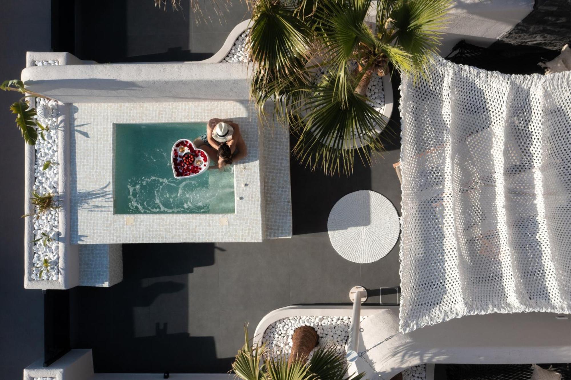 Aja Retreat Luxury Suites Kamári Eksteriør bilde